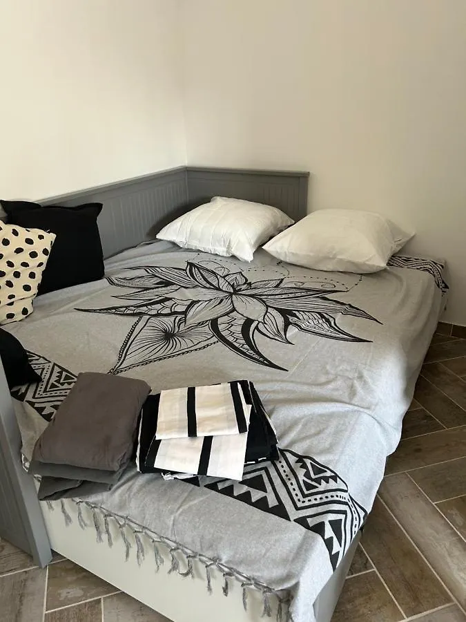 Apartment Charmant Studio Dans Villa - Jardin Privatif . La Seyne-sur-Mer